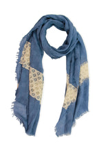 Load image into Gallery viewer, Leire Lace Scarf